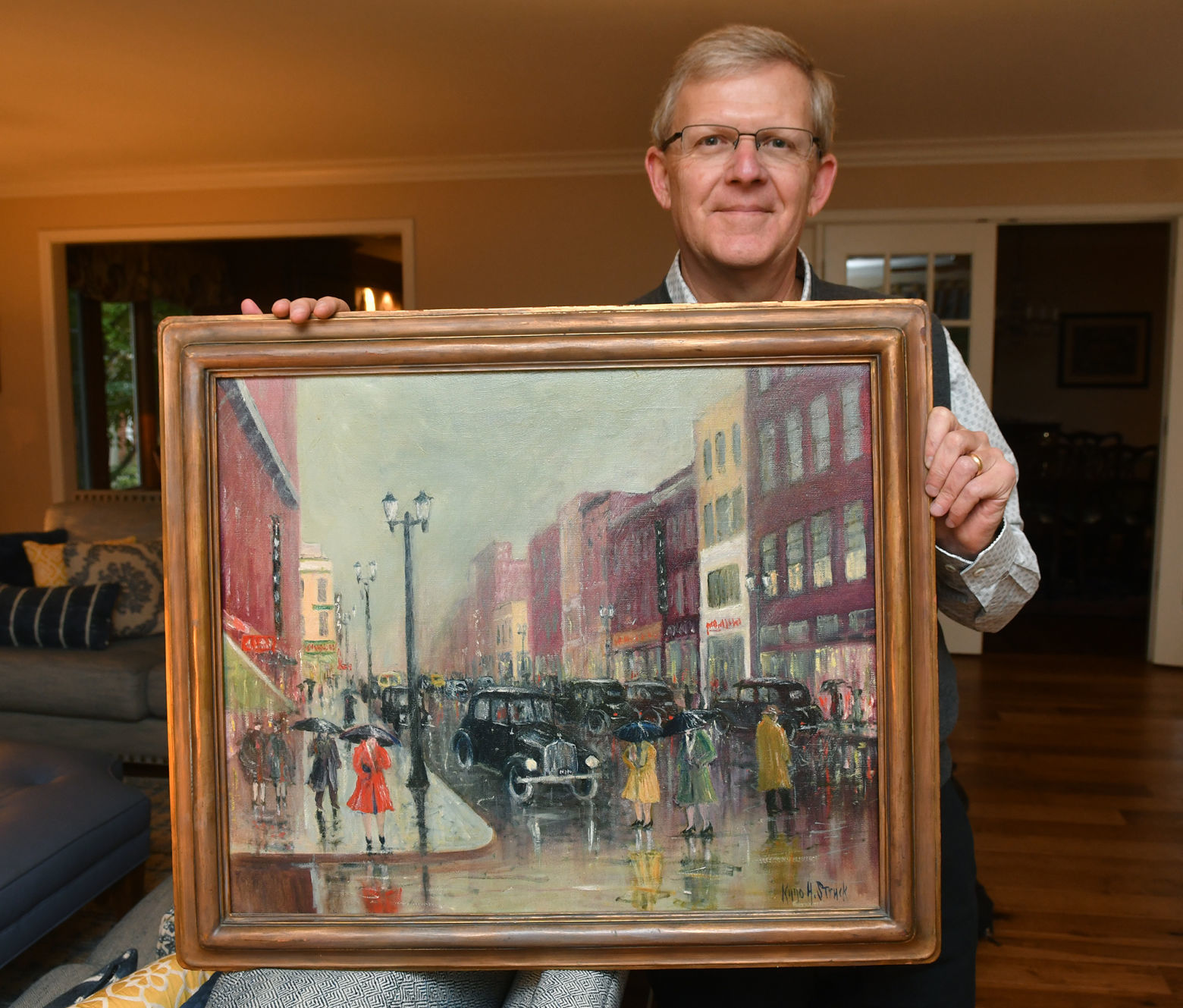 Scott Saveraid and his Kuno Struck painting